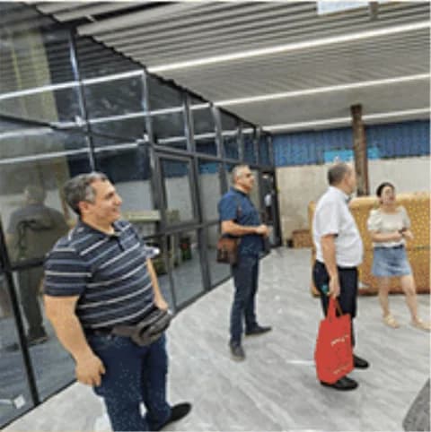 SIUPA working with clients photo 01