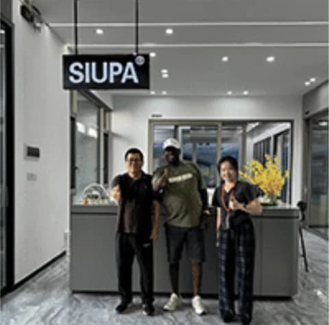 SIUPA working with clients photo 03